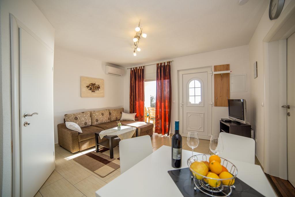 Apartments Kati Omiš Exterior foto